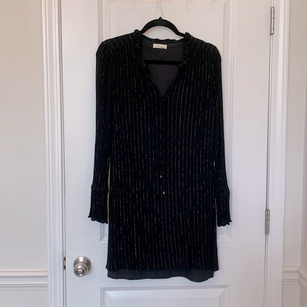Black and gold long sleeves mini dress